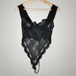 VTG Victorias Secret 90s Scallop Lace Teddy 36B High Cut Thong Bodysuit USA Made